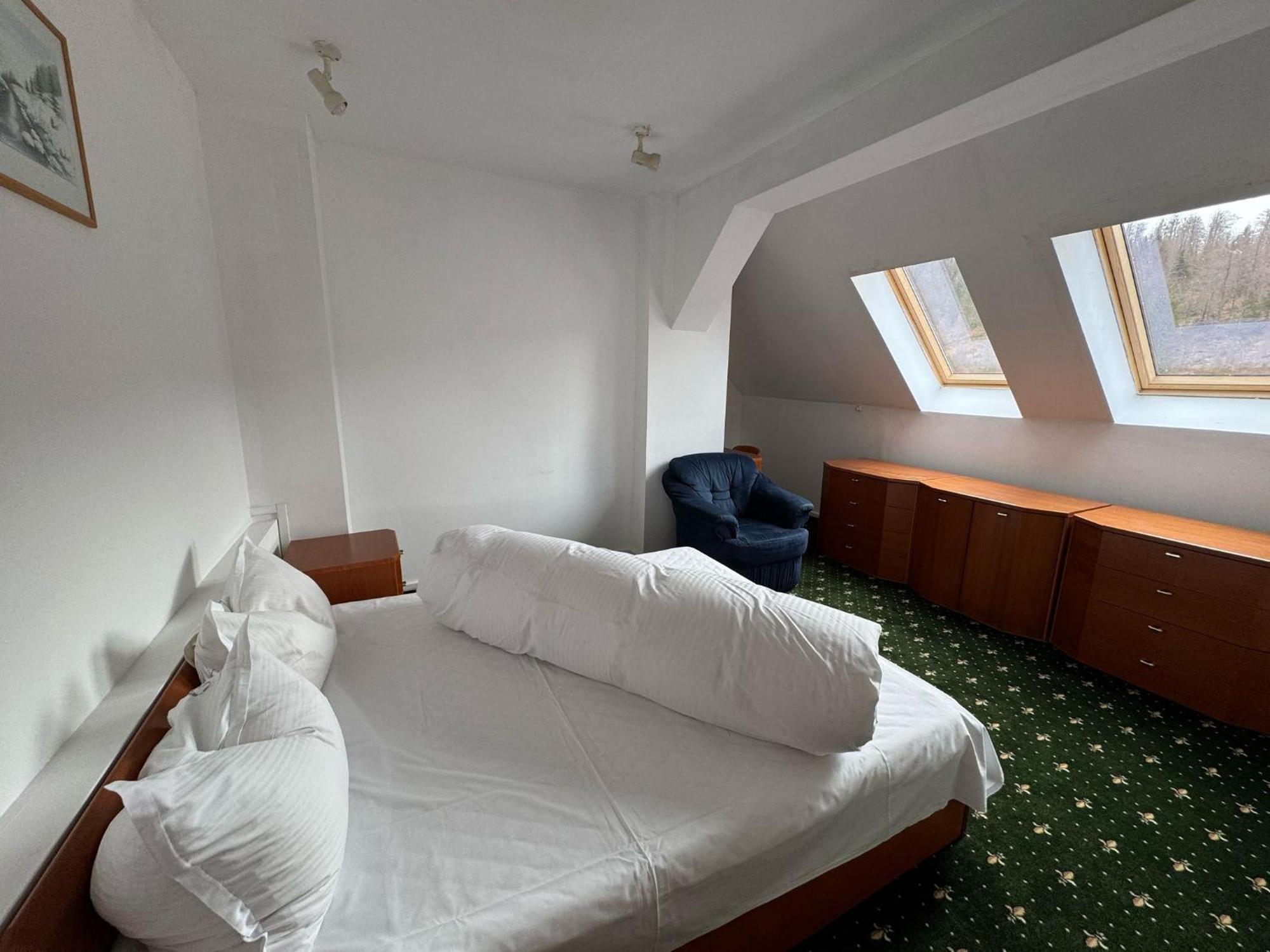 Hotel Iadolina スタナ・デ・ヴァレ エクステリア 写真